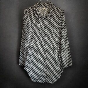 Comfy USA Women Shirt Sz M Grey Geometric Button Up Long Sleeve Lagenlook